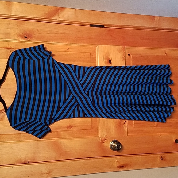 ECI Striped blue and black fit and flare stretch dress size Small - Picture 2 of 5